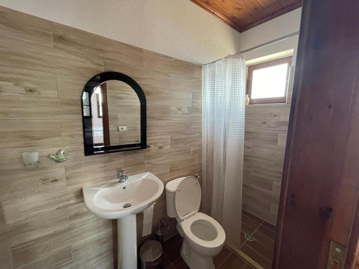 Denis Guesthouse 1930 Gjirokastra Zewnętrze zdjęcie